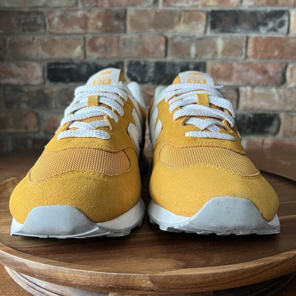 New Balance 574 Yellow White Suede Classic Running Shoes Sneakers Men's 10.5 - Picture 9 of 16